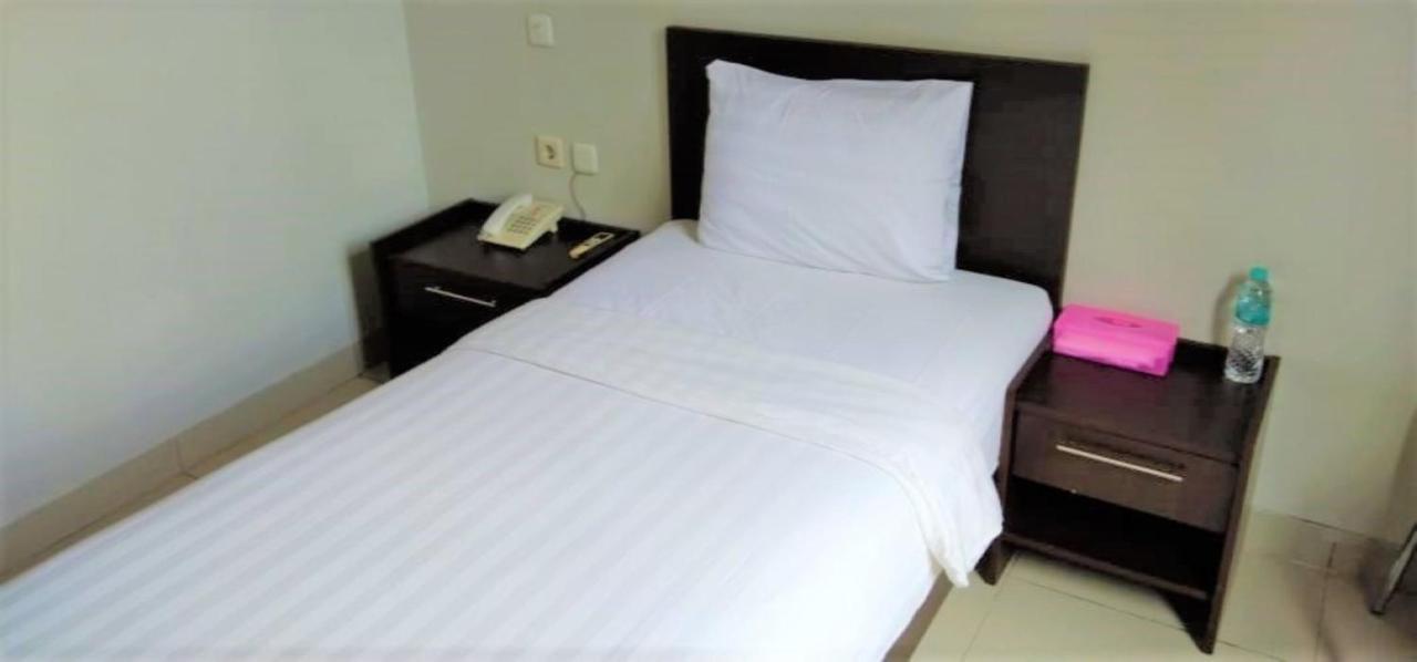 Urbanview Hotel Grand Malabar Бандунг Екстер'єр фото